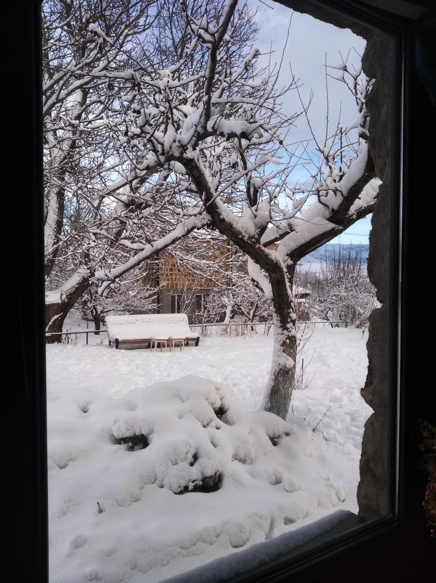 Zove Rural Cottage With Garden Views K'arashamb Esterno foto
